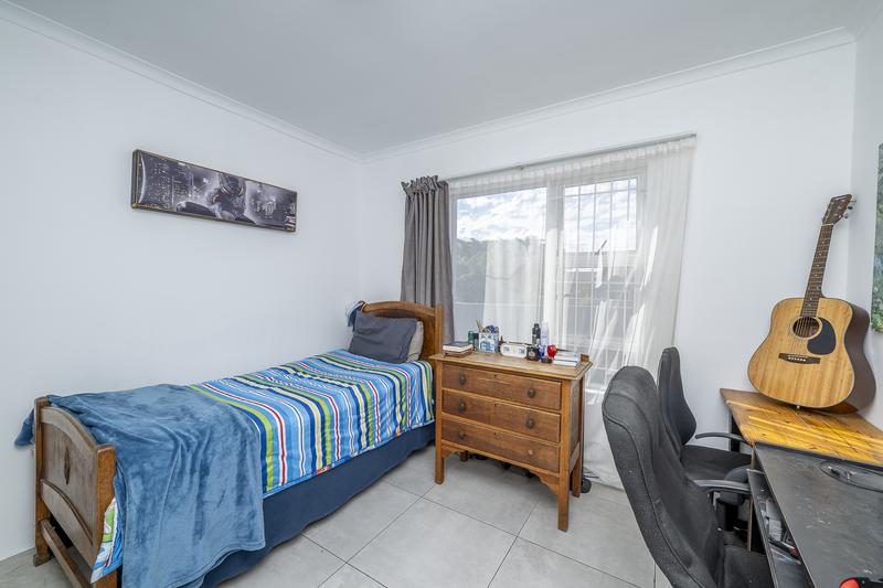 3 Bedroom Property for Sale in Uitzicht Western Cape